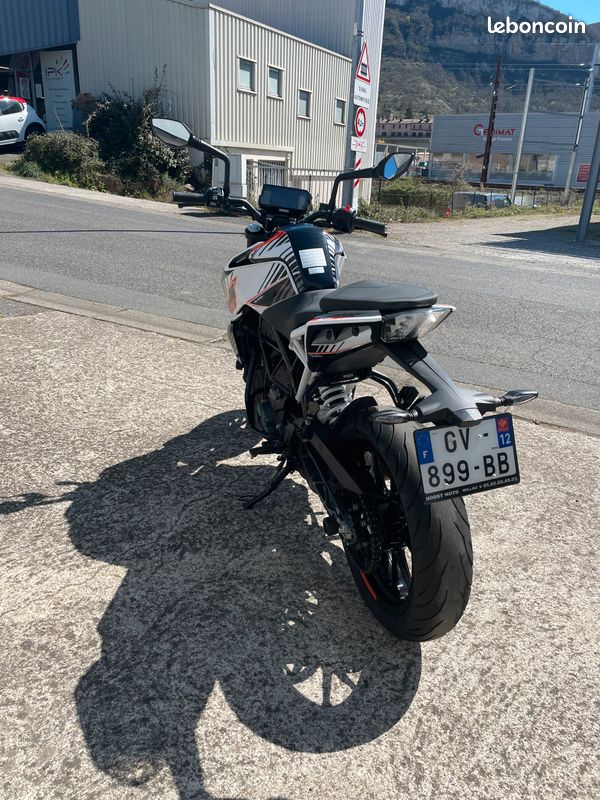 KTM 390 Duke