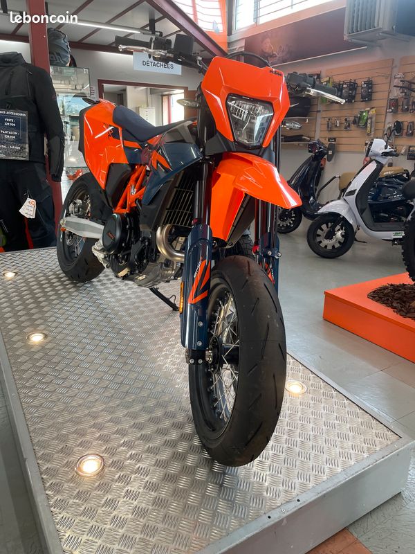 KTM 690 Smcr 2026